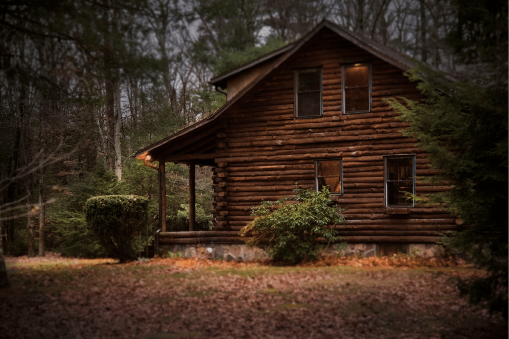 Where is Laura traveling. Cabin lodging near lost maples state park