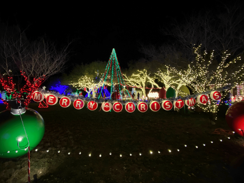 Christmas towns in Texas, where is laura traveling