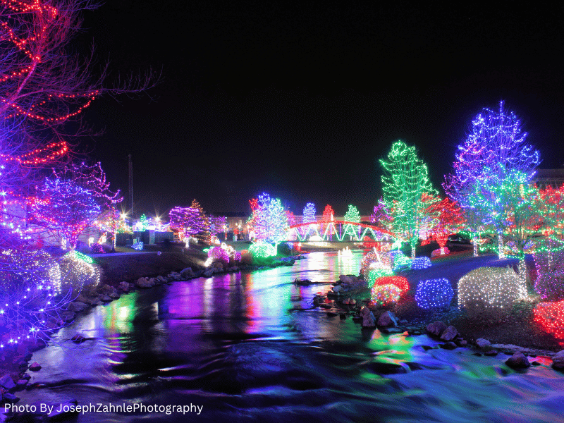 Christmas Houston Lights, where is laura traveling