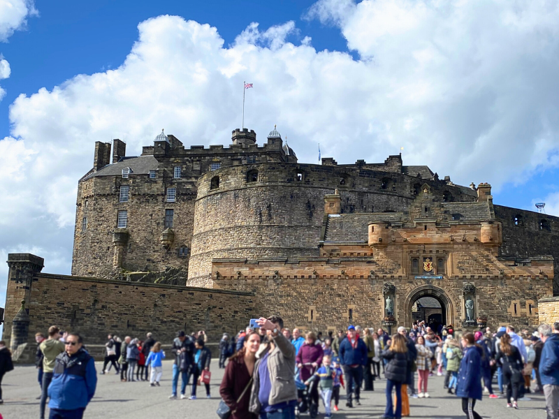 edinburgh castle, popular castle in scotland
